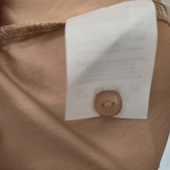 FDJ Blouse 16 Tan Khaki Pin-Tuck Button-Down Minimalist Dark Academia Utility - Picture 5 of 15